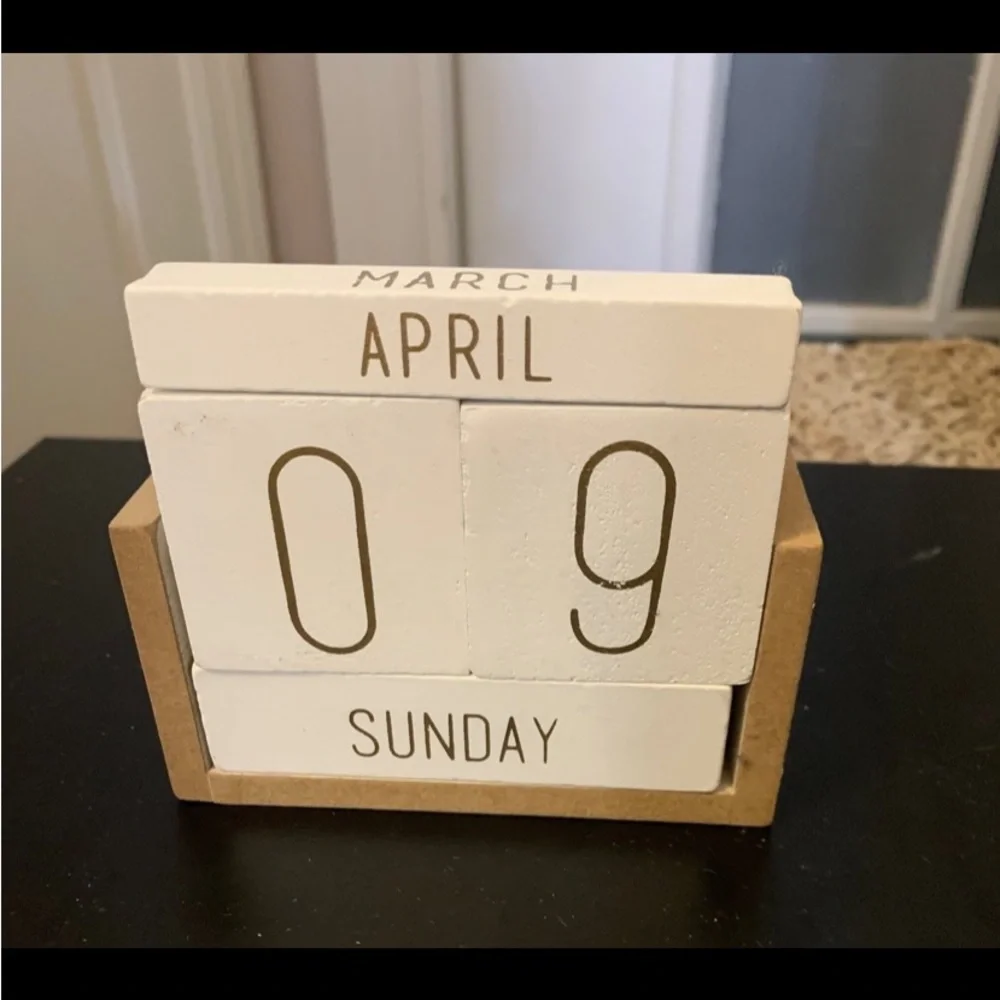 Wooden Block DeskTop Perpetual Calendar. Includes: Date,Month, Day Blocks